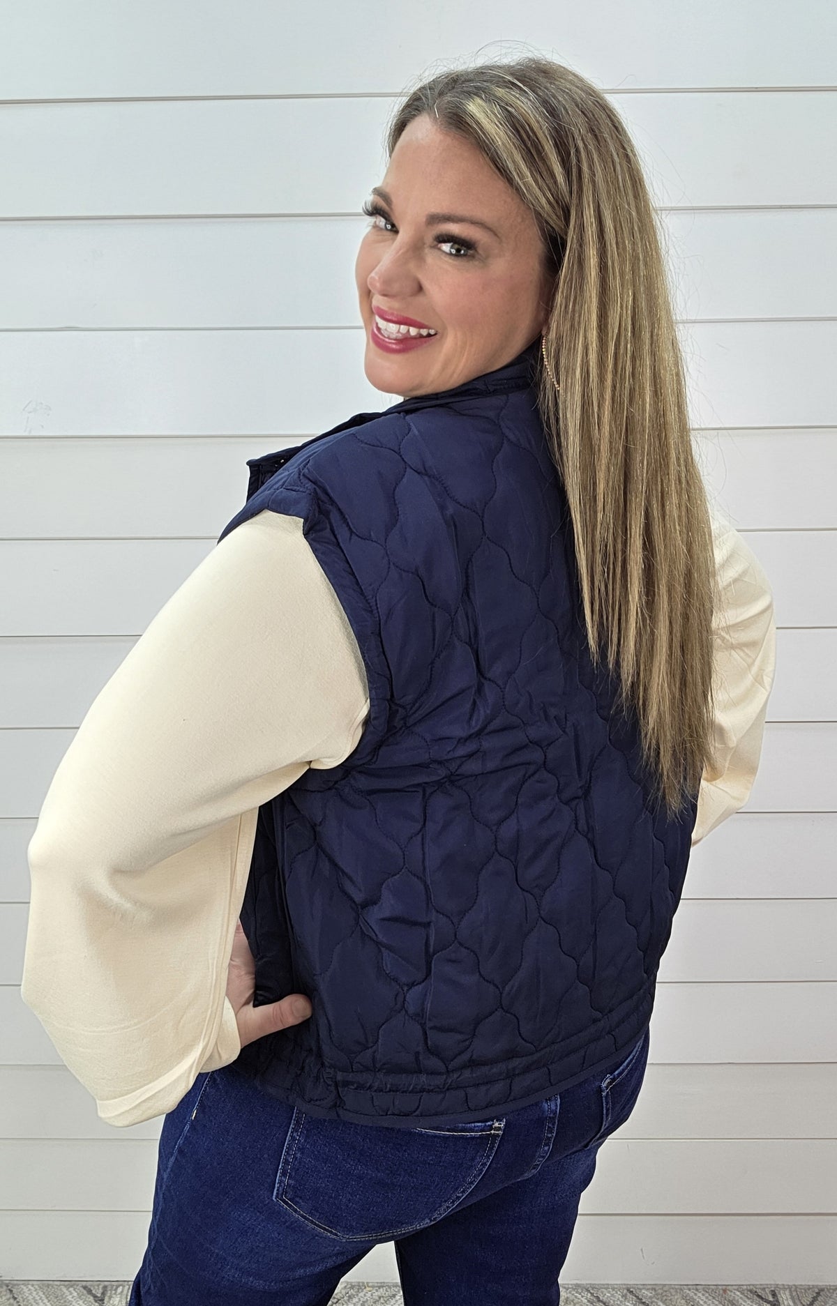 NAVY QUILTED TIE BOW LIGHT WEIGHT VEST