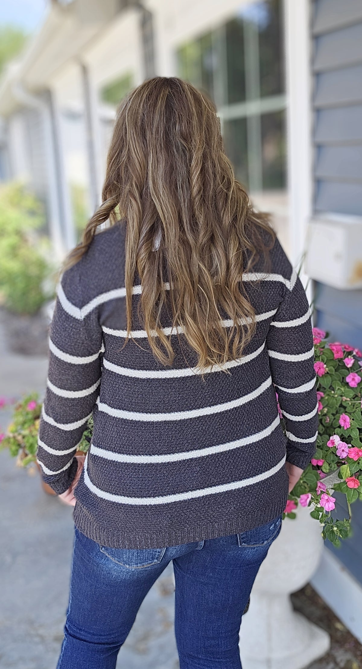 GUN METAL TWO TONE STRIPED KNIT SWEATER