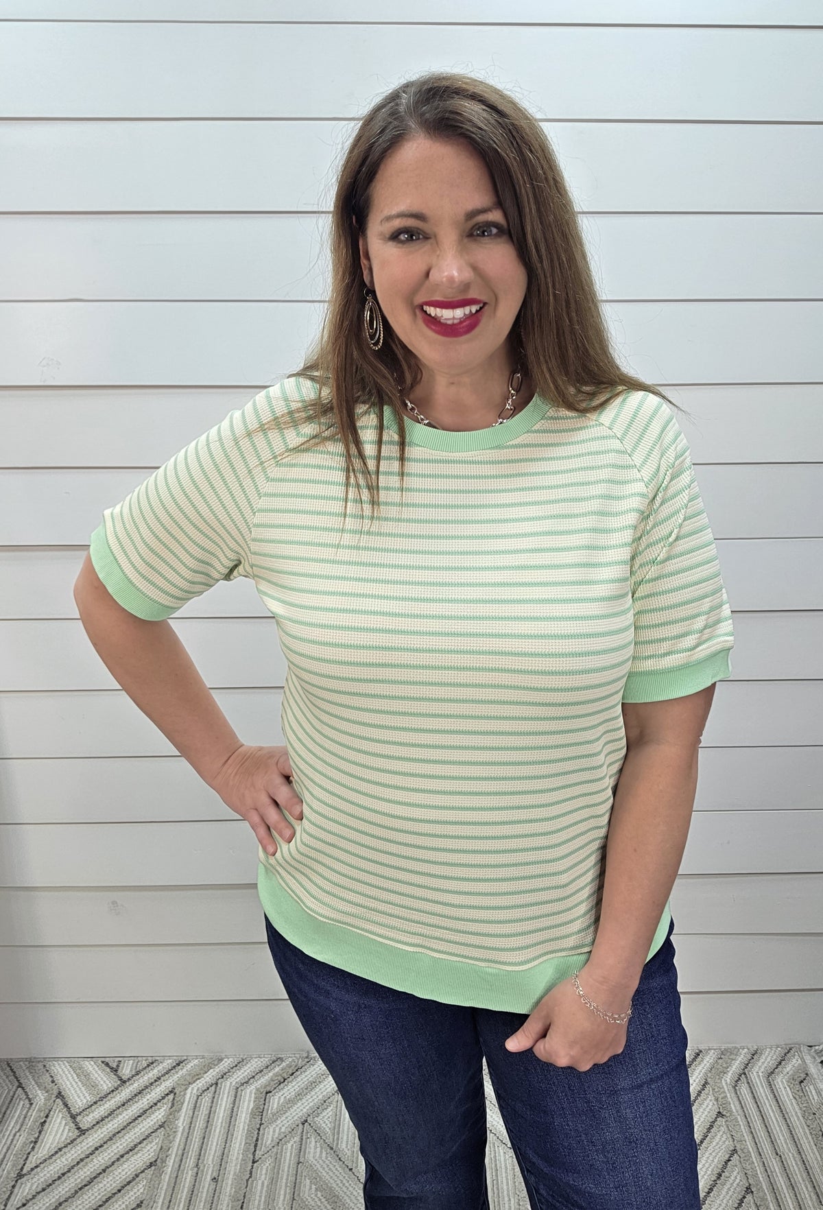 GREEN STRIPED KNIT ROUND NECK SHORT SLEEVE TOP
