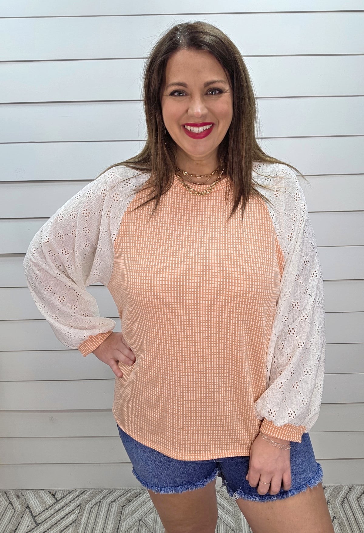 CORAL PRINTED KNIT TOP W/ CROCHET LACE SLEEVES