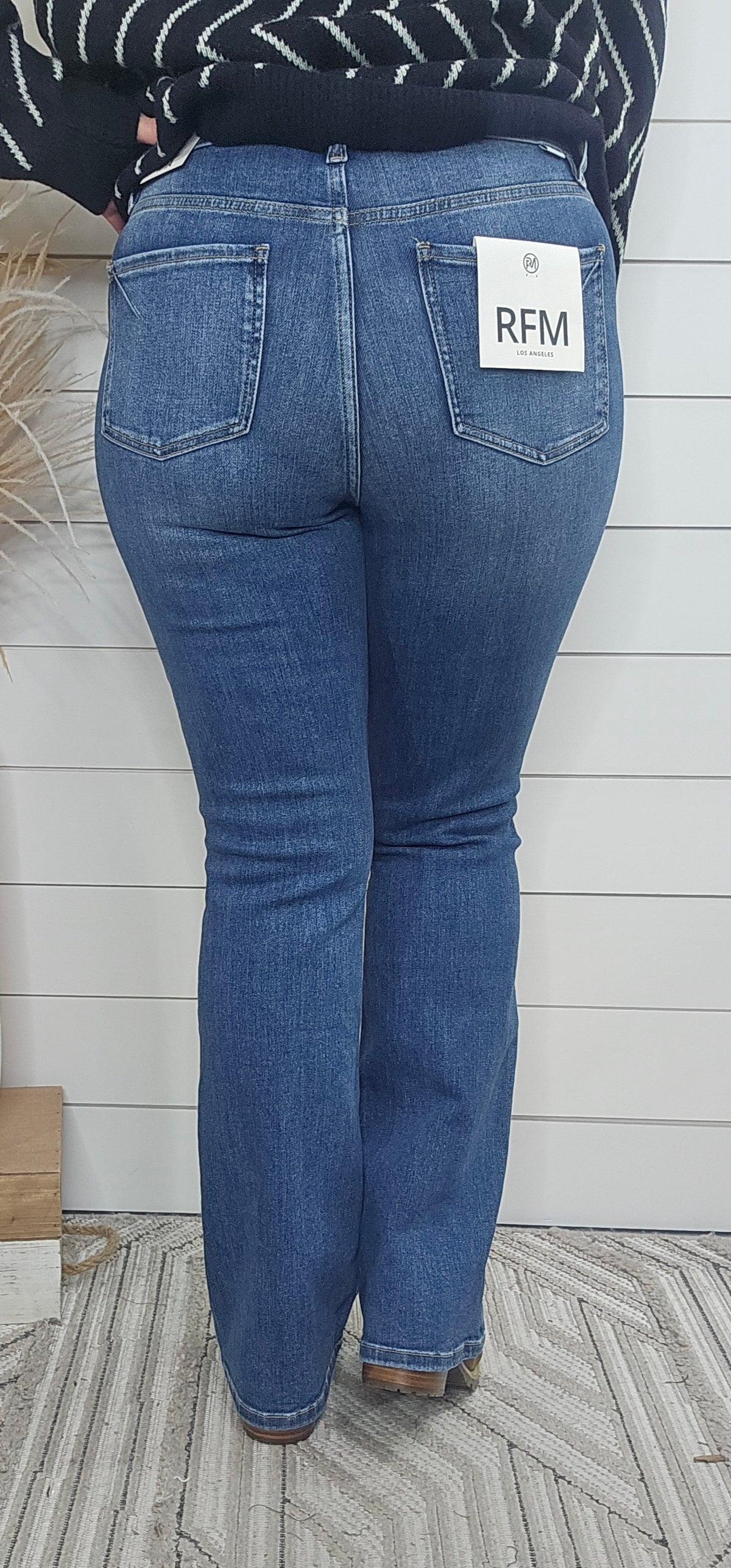 RFM HIGH RISE SLIMMER BOOT CUT JEANS