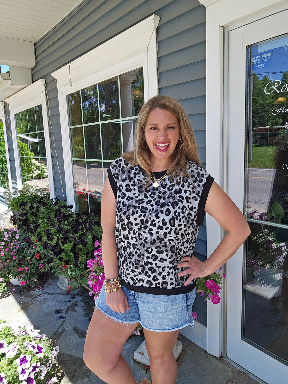 BLACK/CHARCOAL LEOPARD CAP SLEEVE KNIT TOP