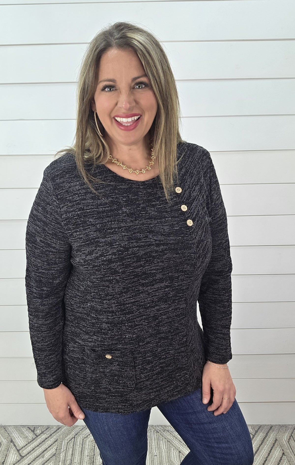 BLACK HEATHERED BUTTON TRIM KNIT TOP