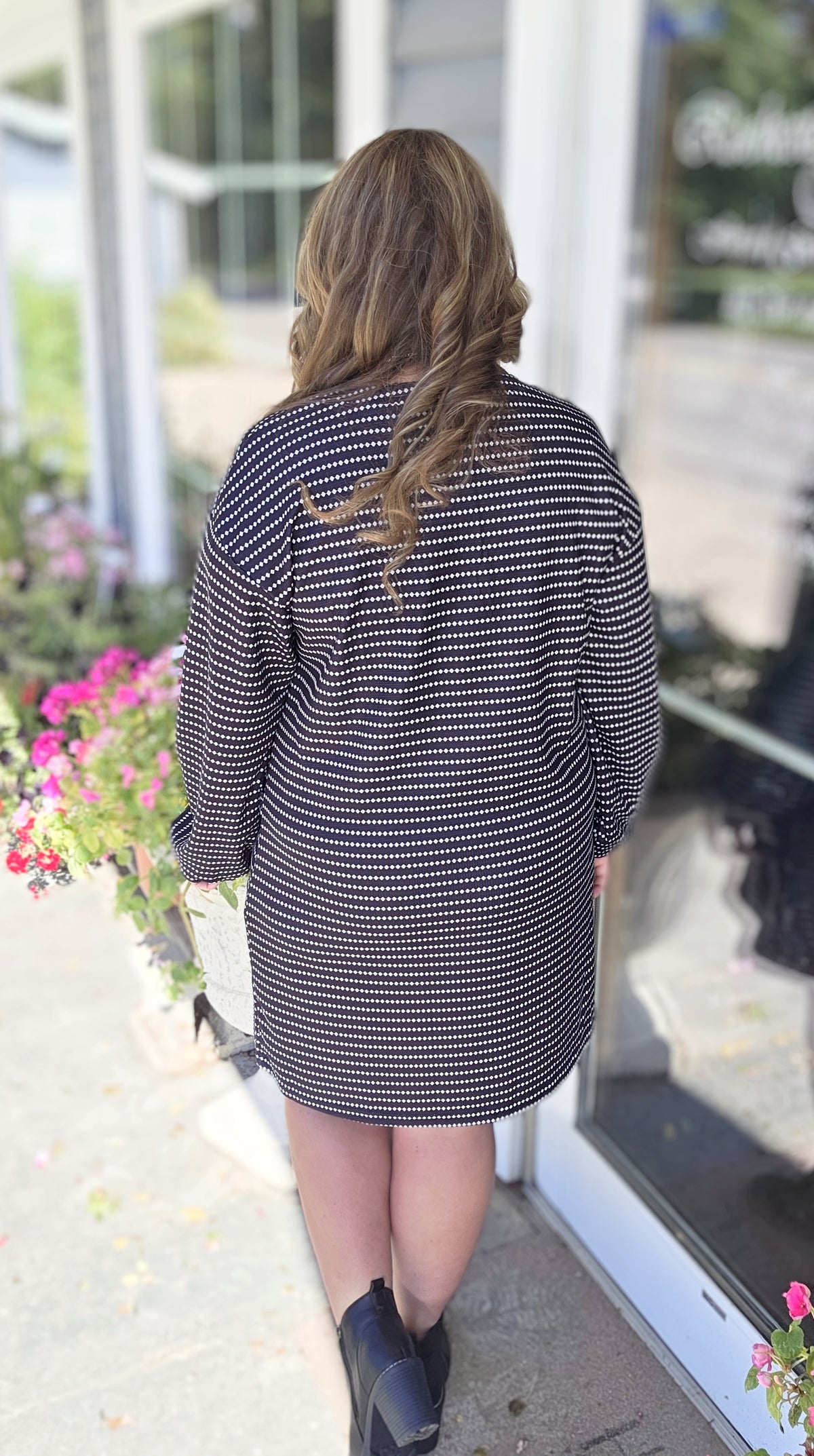 BLACK STRIPED V NECK LONG SLEEVE DRESS