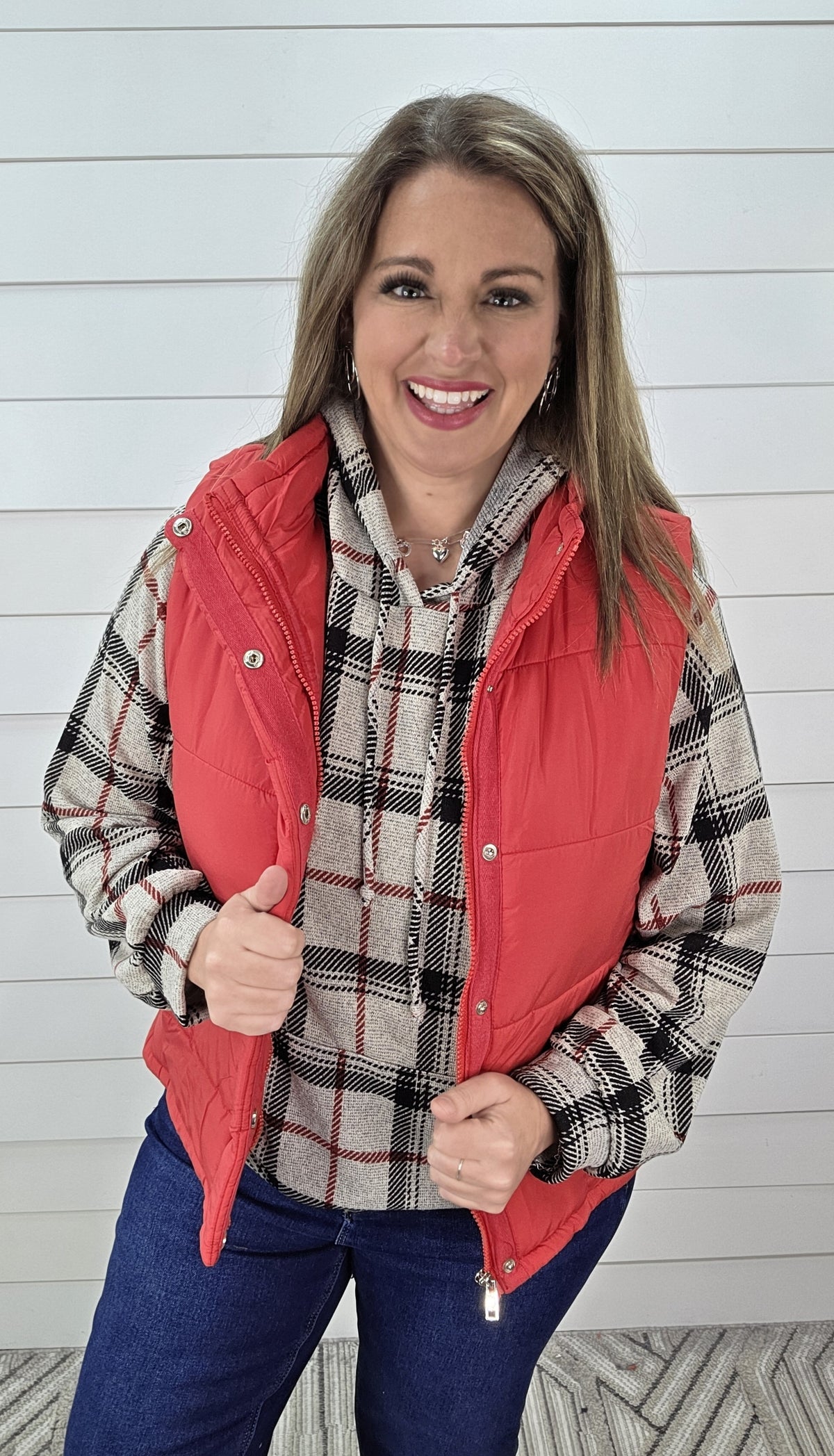 RED SNAP/ZIP PUFFER VEST