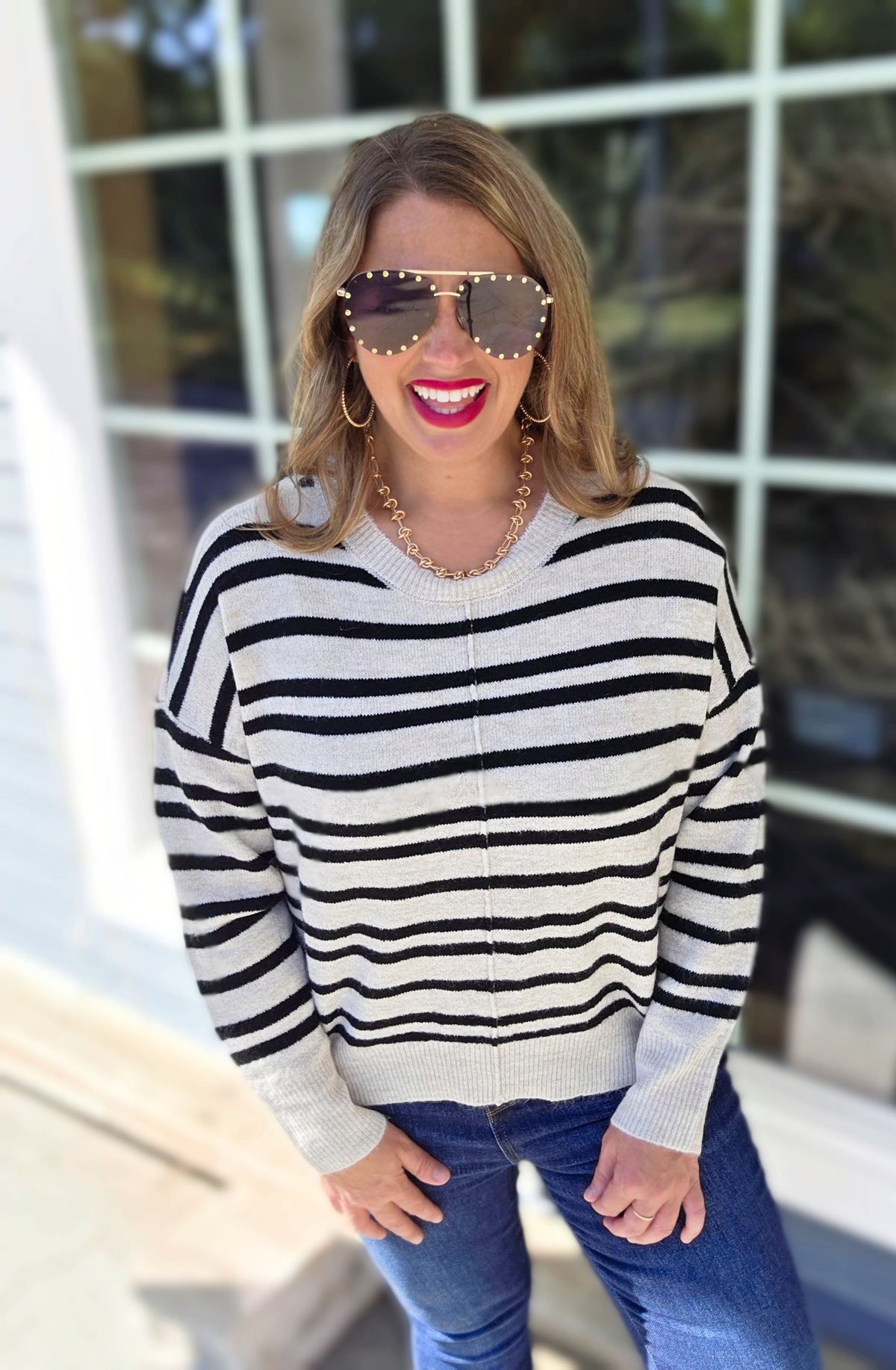CREAM/BLACK STRIPED KNIT SWEATER