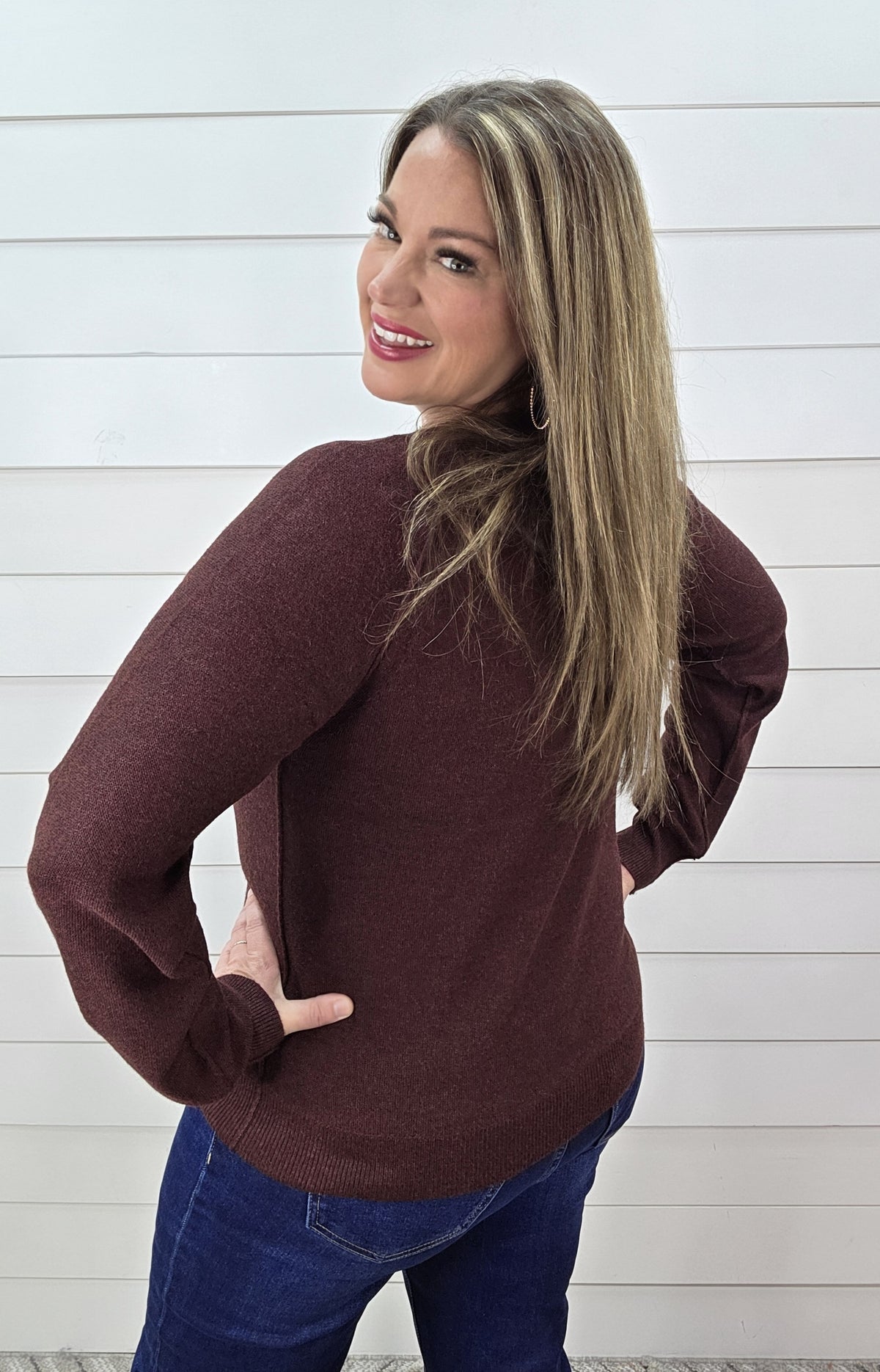 BURGUNDY HENLEY LIGHT WEIGHT RAGLAN SLEEVE PULLOVER SWEATER