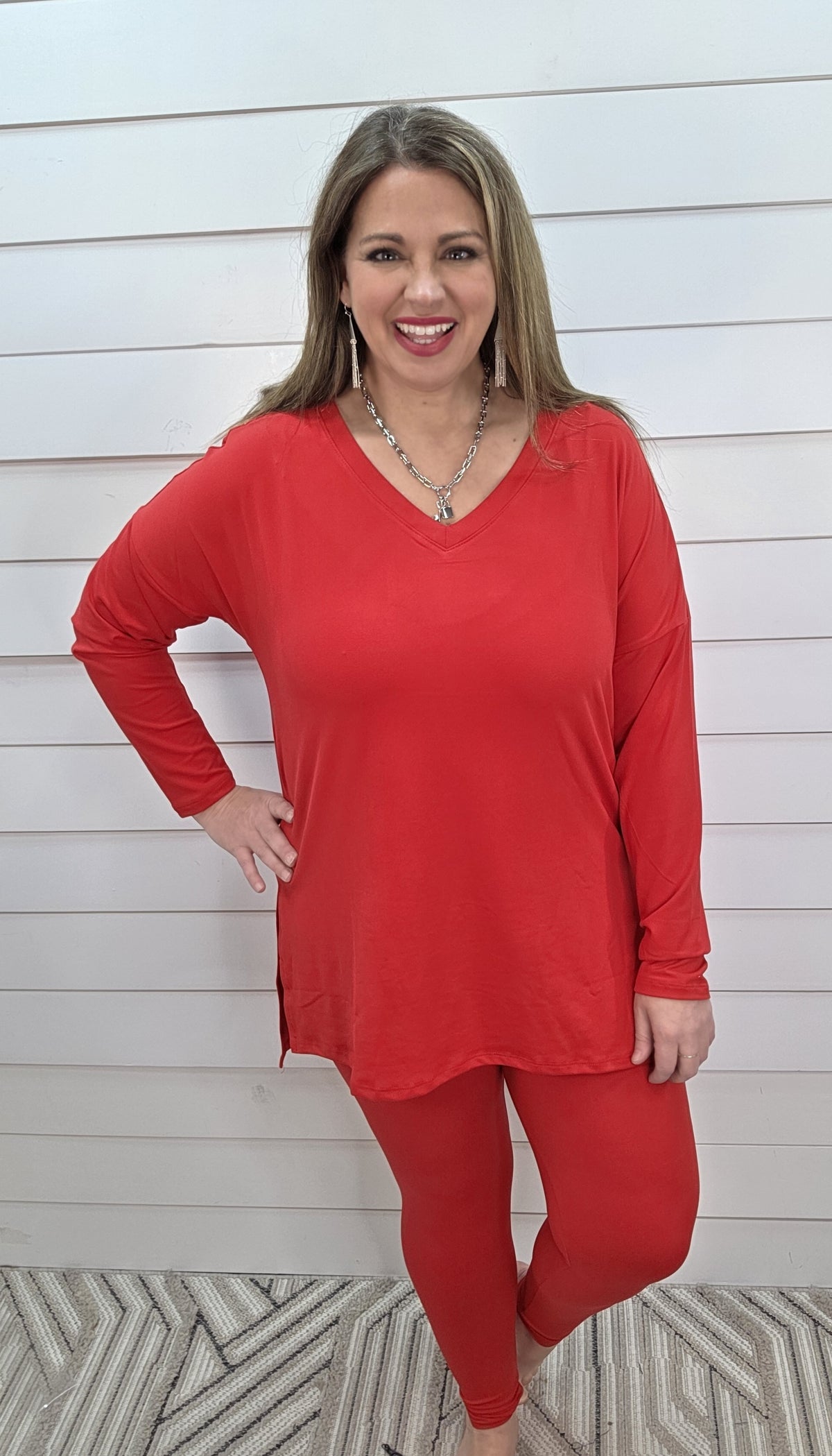 BUTTER LEGGINGS V NECK SET - RED
