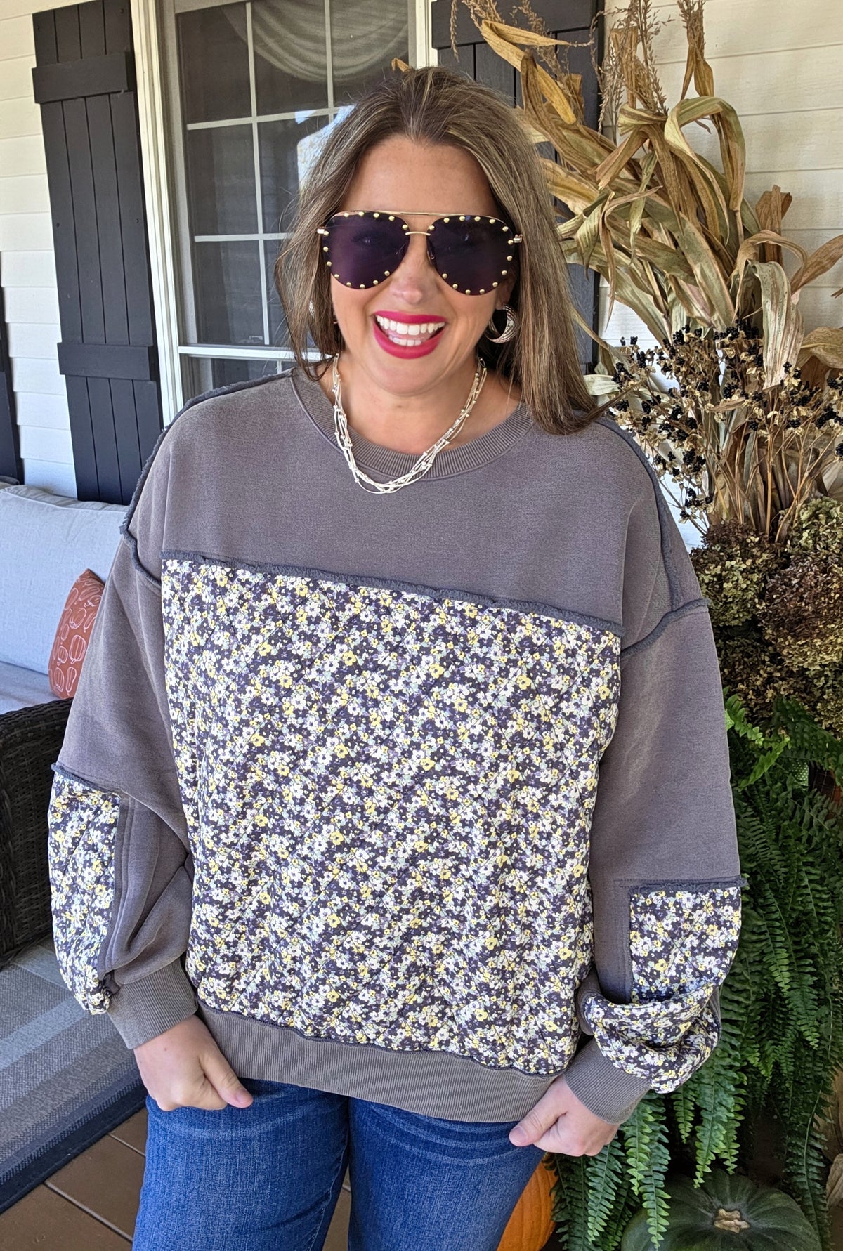 FADED NAVY/ QUILTED FLORAL/PAISLEY KNIT TOP