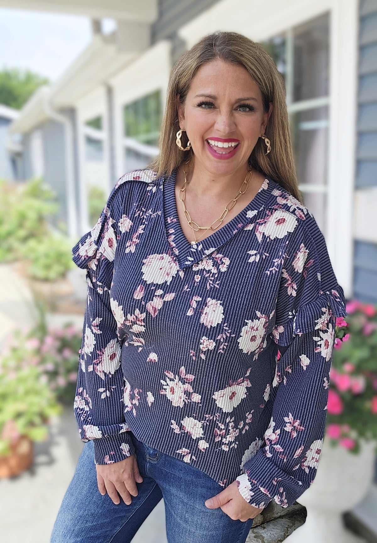 NAVY FLORAL RAISED RIBBED V NECK TOP W/ RUFFLE LONG SLEEVE DETAIL