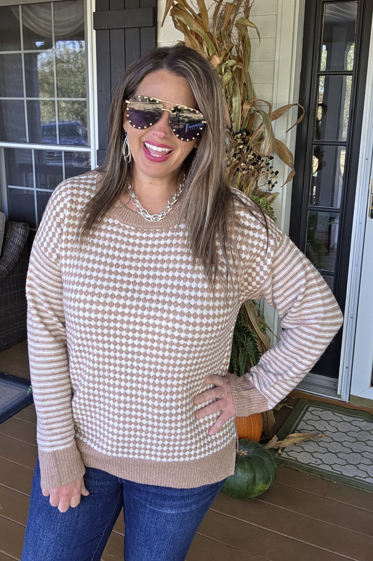 LT CAMEL CHECKERBOARD STRIPED SLEEVE CONTRAST KNIT SWEATER