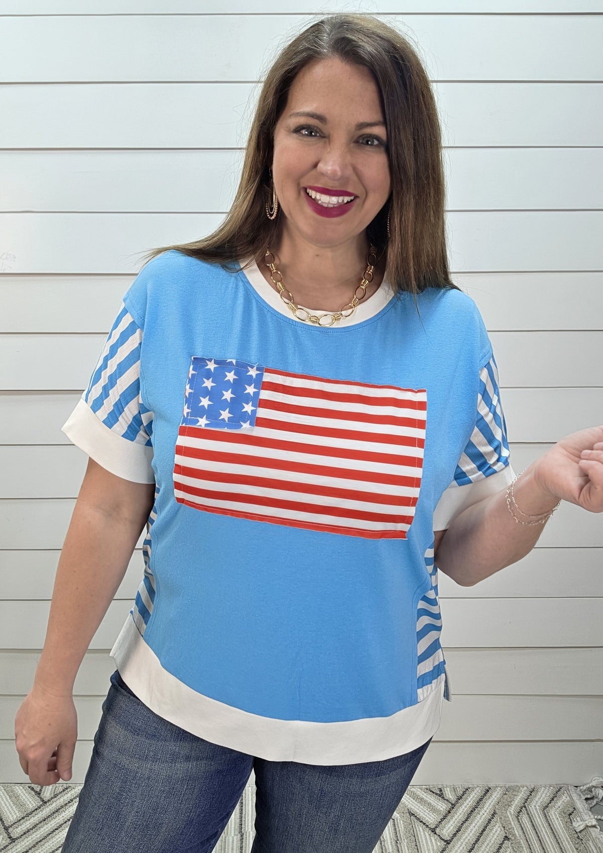 LIGTH BLUE FLAG PRINT KNIT TOP W/ STRIPED SIDES