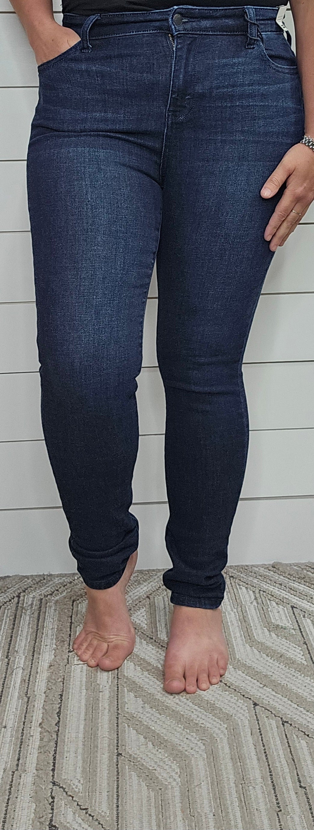 JUDY BLUE SUPER DARK SKINNY JEAN