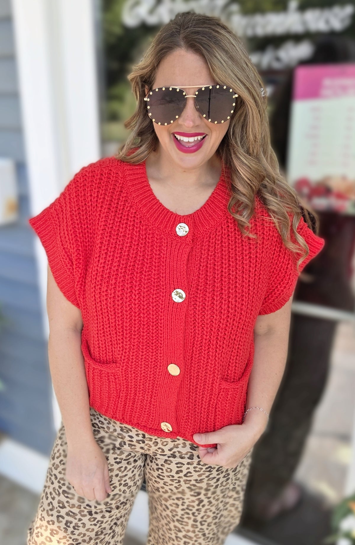 RED CHUNKY BUTTON DOWN SHORT SLEEVE SWEATER