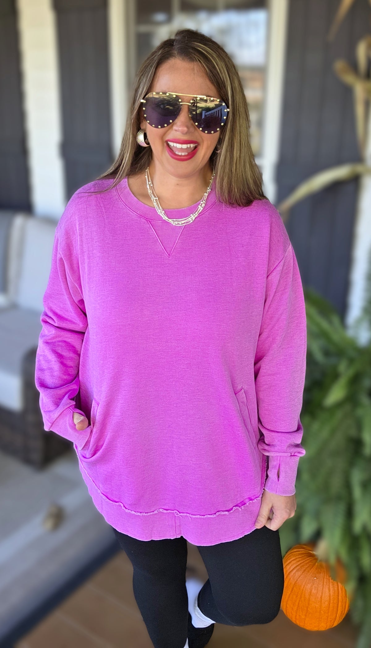 MAGENTA PURPLE CURVED HEM PULLOVER W/ POCKETS