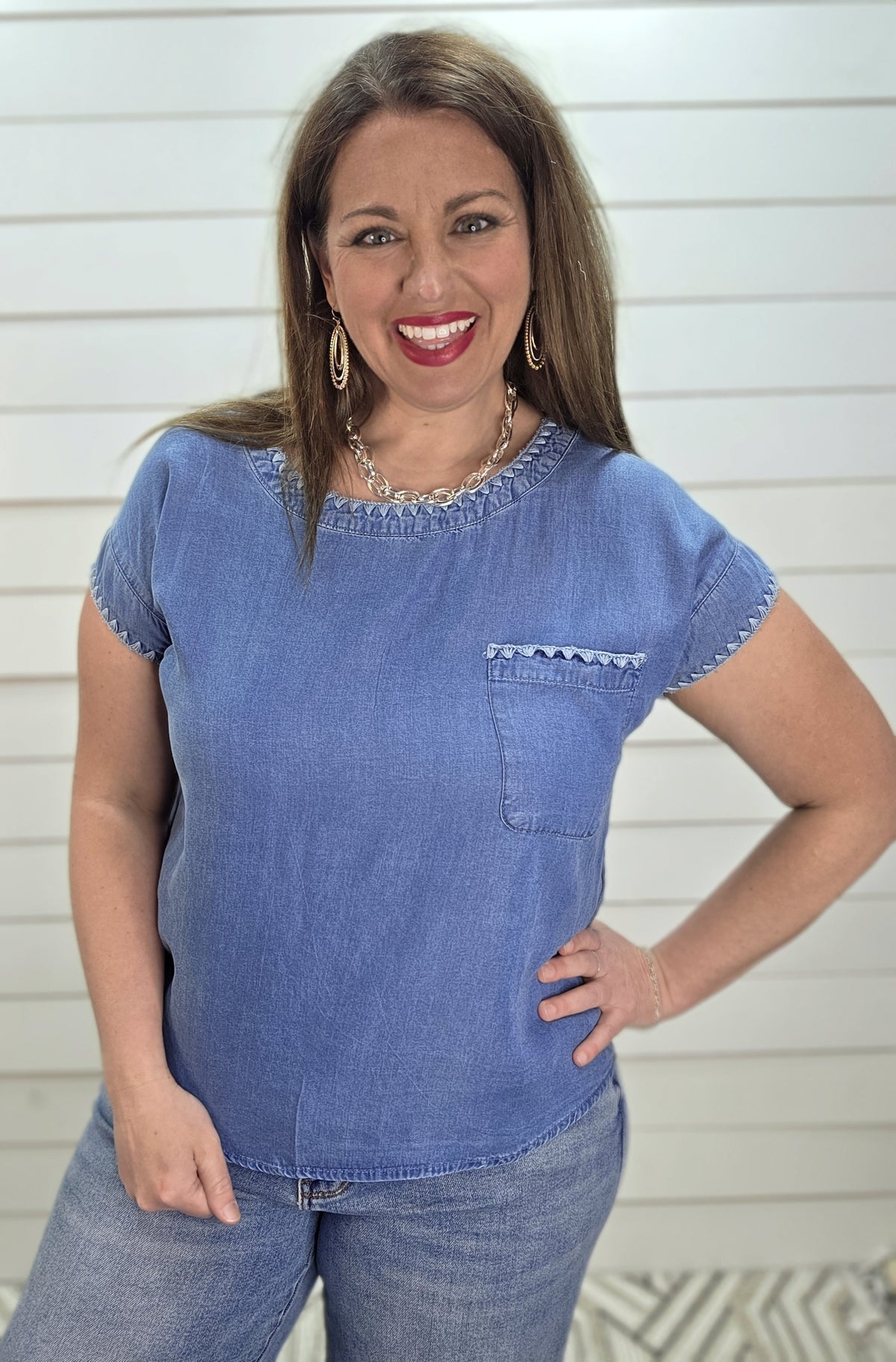 DENIM EDGE STITCH SHORT SLEEVE TOP
