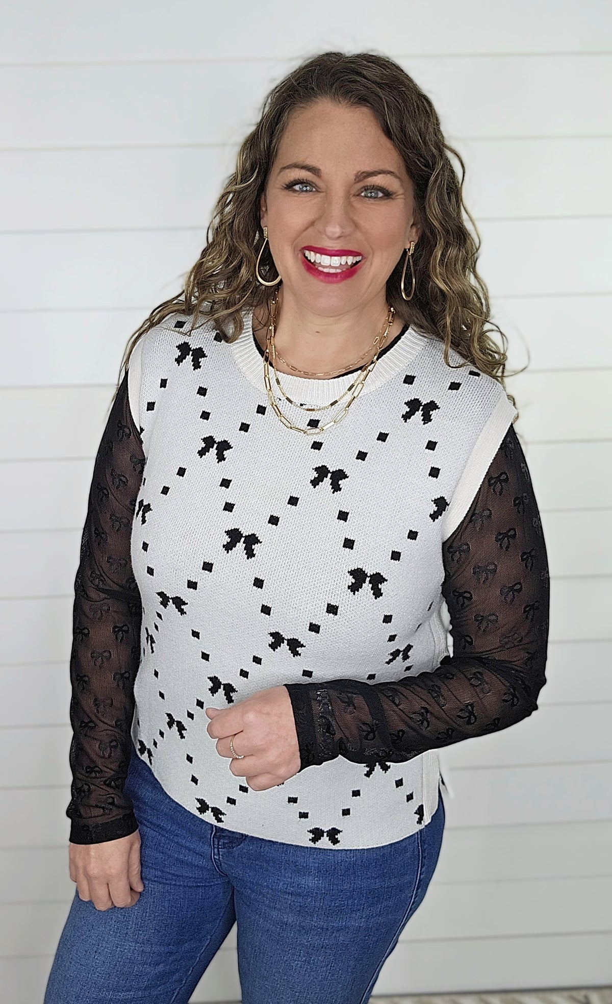 WHITE BOW SWEATER VEST W/ SIDE SNAPS