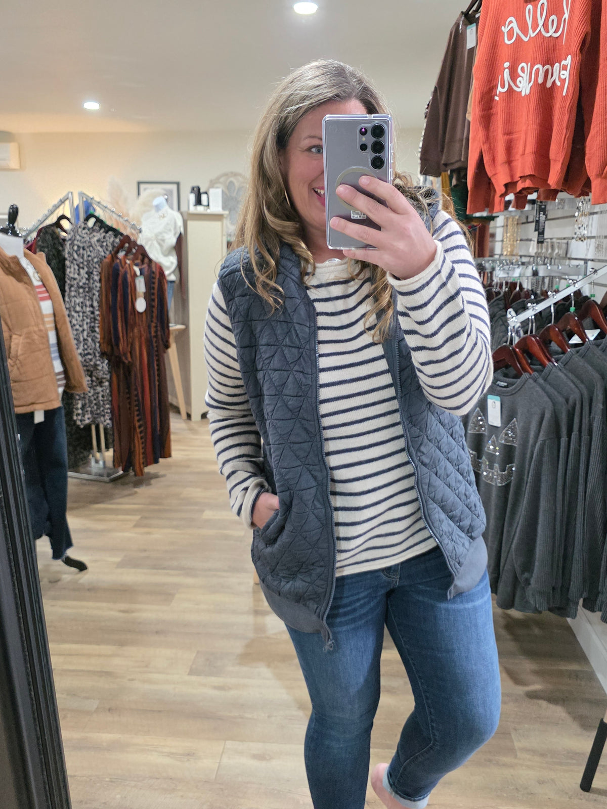 GUN METAL QUILTED HOODED VEST