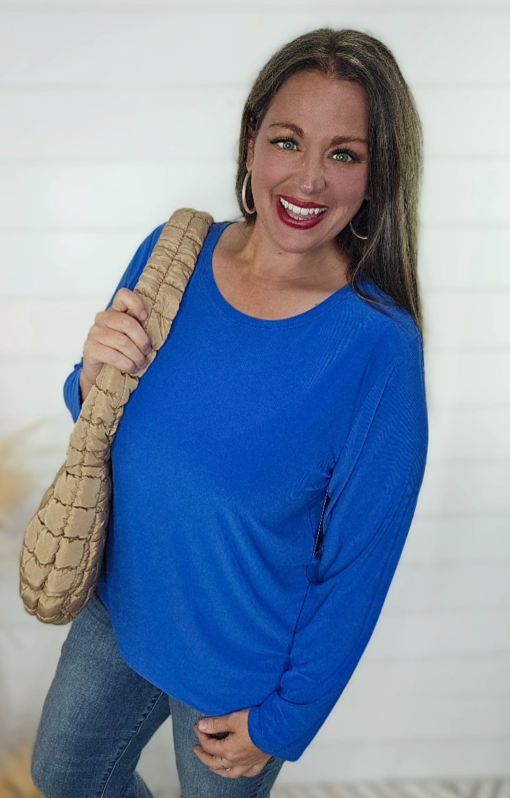 BLUE CREW NECK KNIT LONG SLEEVE TOP