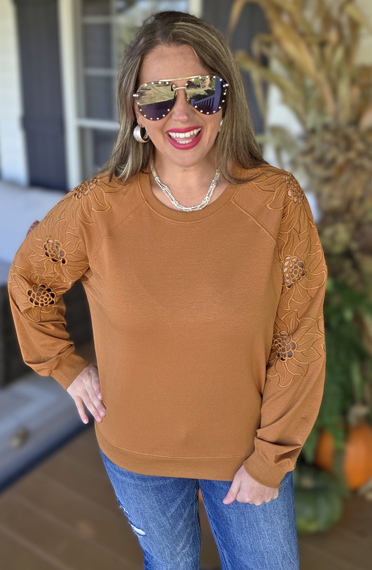 CAMEL FRENCH TERRY LACE CUT OUT FLORAL SLEEVE PULLOVER