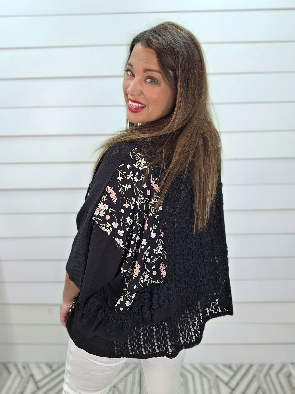 POL OVERSIZED BLACK LACE/FLORAL CONTRAST TOP