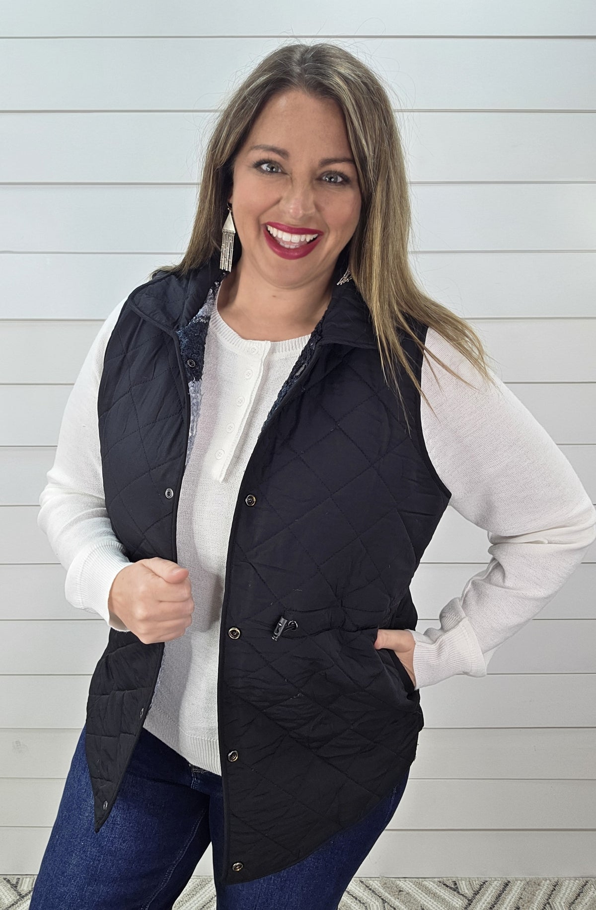 KAREN HART REVERSIBLE PLAD SHERPA/BLACK QUILTED VEST