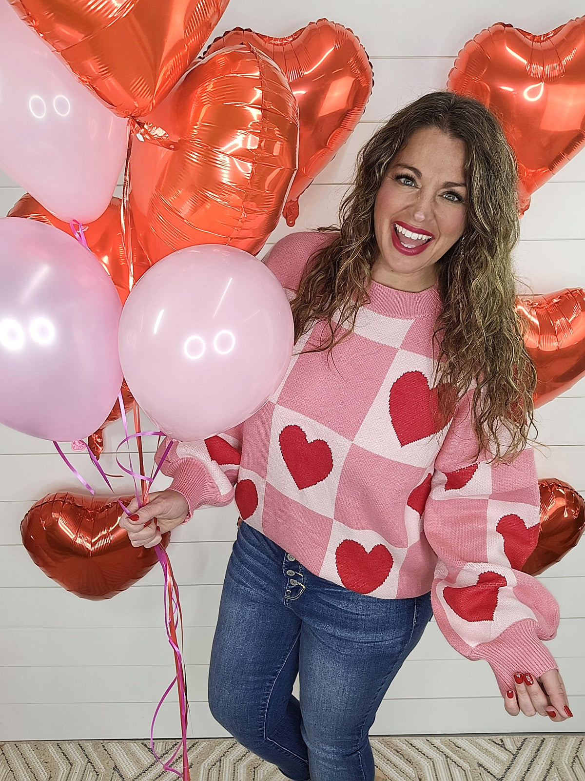 CURVY PINK HEART BLOCK SWEATER