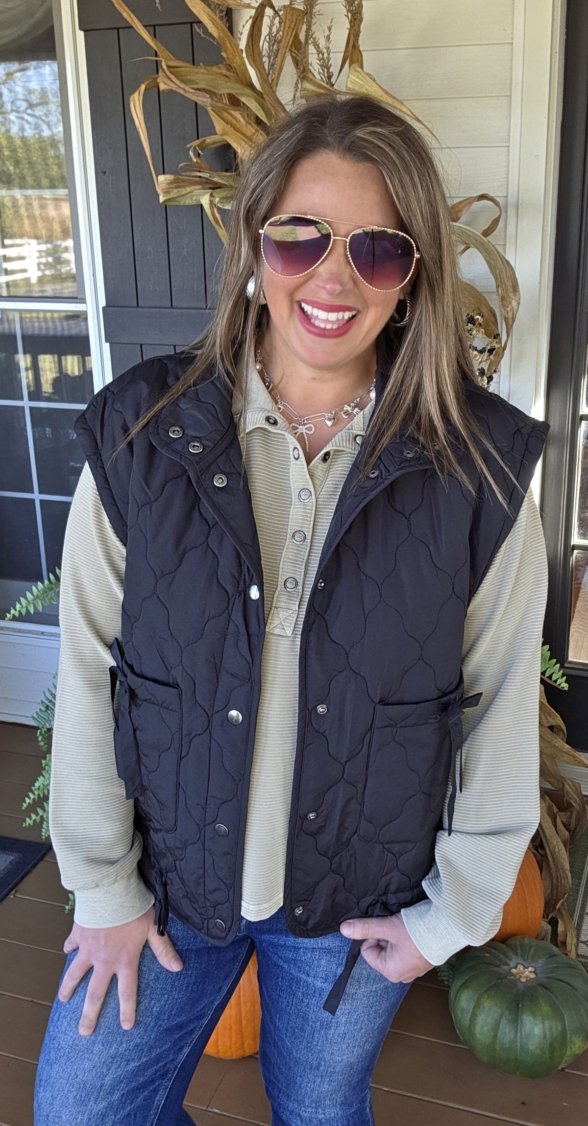 BLACK QUILTED BOW TIE LIGHT WEIGHT VEST