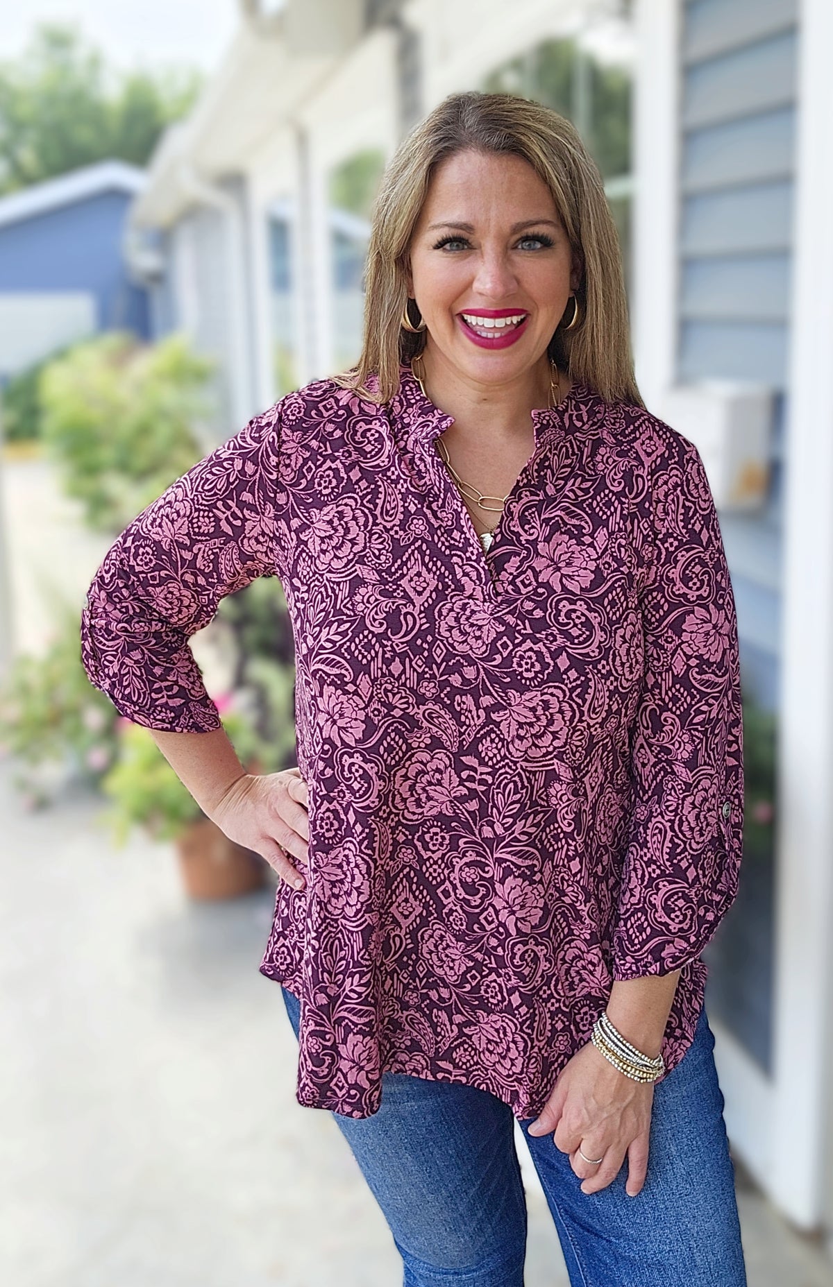 DEAR SCARLETT MAROON FLORAL LIZZY TOP