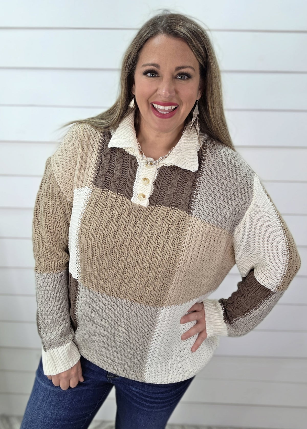 NATURAL/BROWN BLOCK BUTTON TRIM SWEATER
