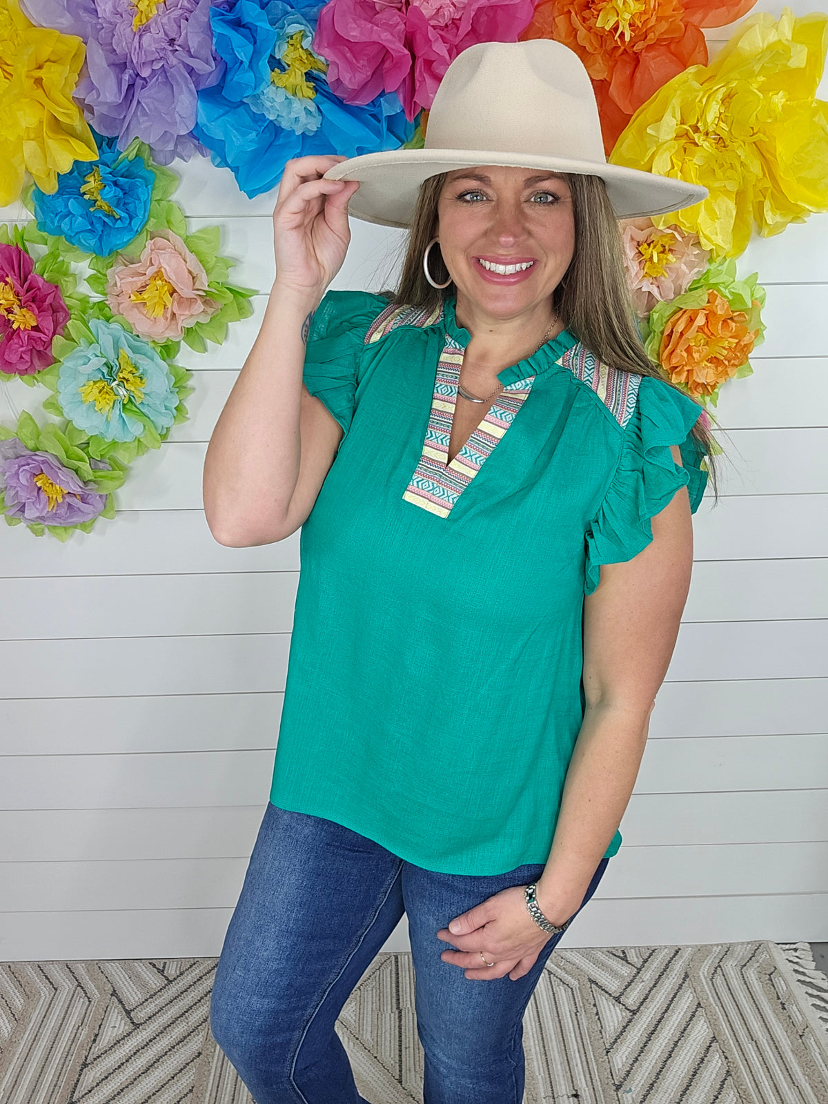 GREEN LINEN BLEND SPLIT NECK TOP