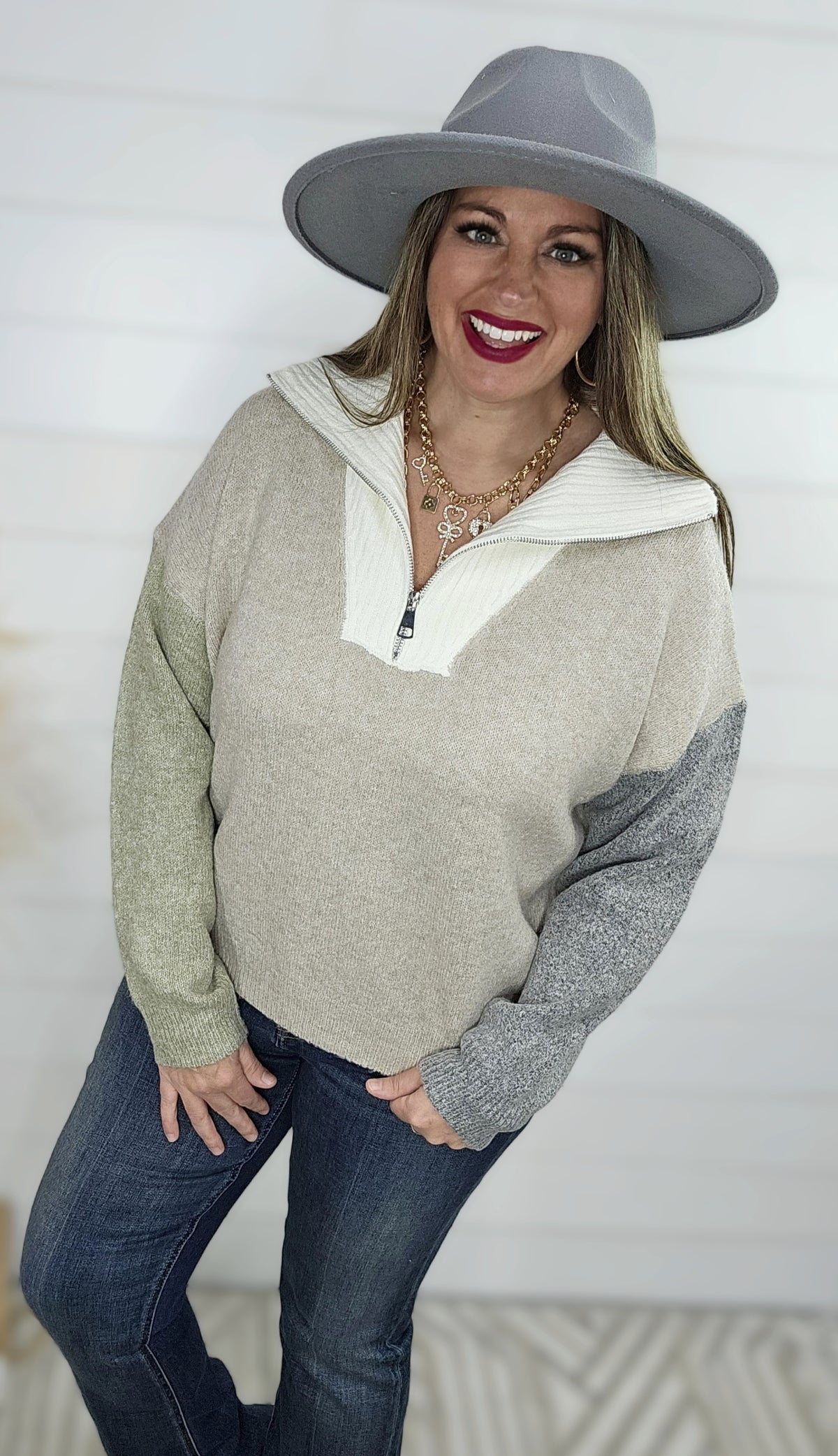 TAUPE/IVORY QUARTER ZIP SWEATER