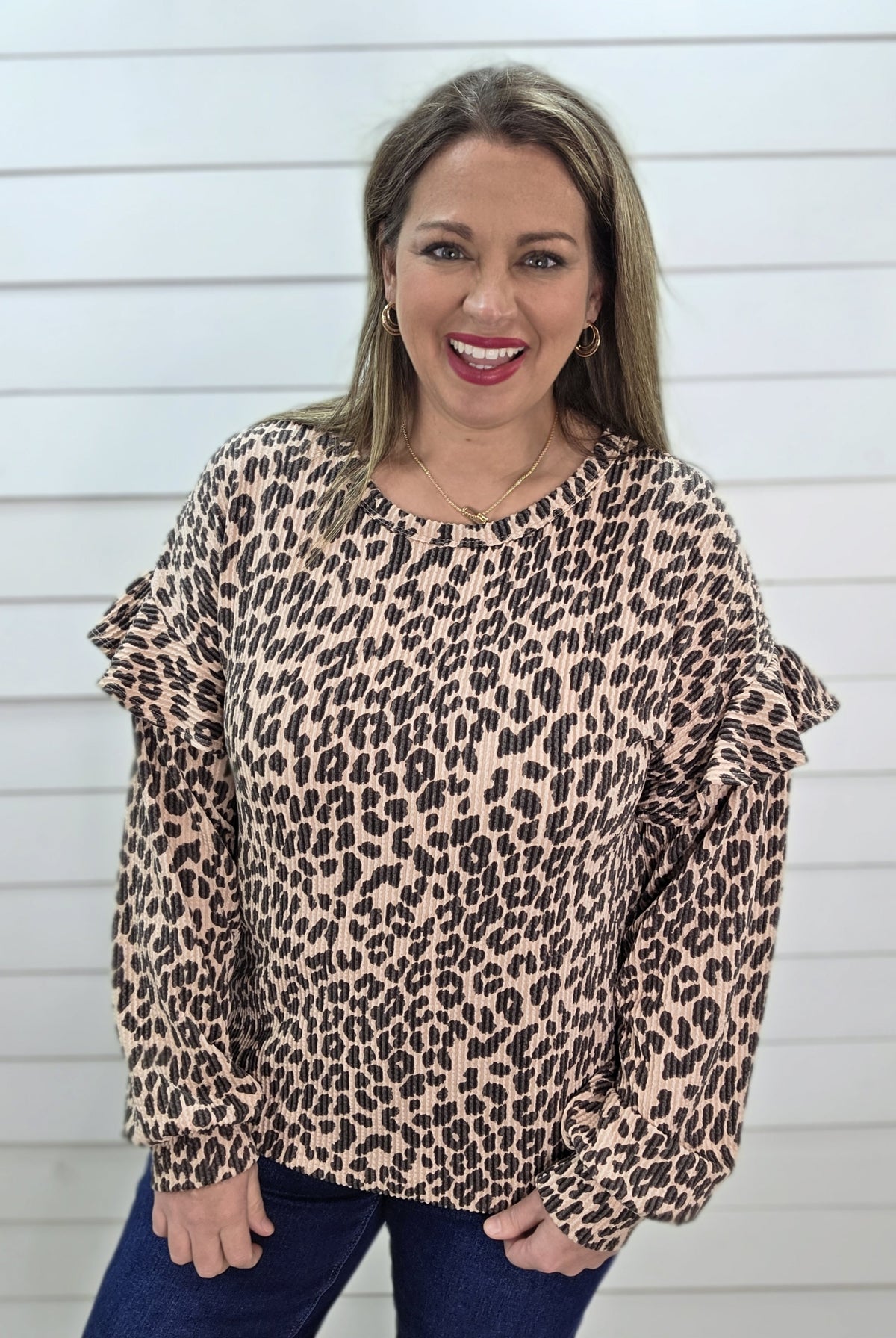 TAUPE RAISED RIBBED ANIMAL TOP W/ RUFFLE SLEEVE