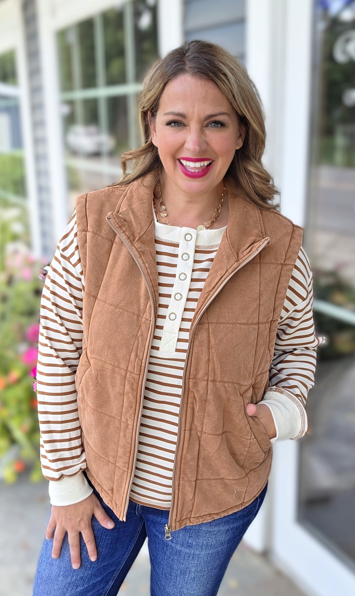 MINERAL WASH ULTRA SOFT QUILTED VEST - BROWN