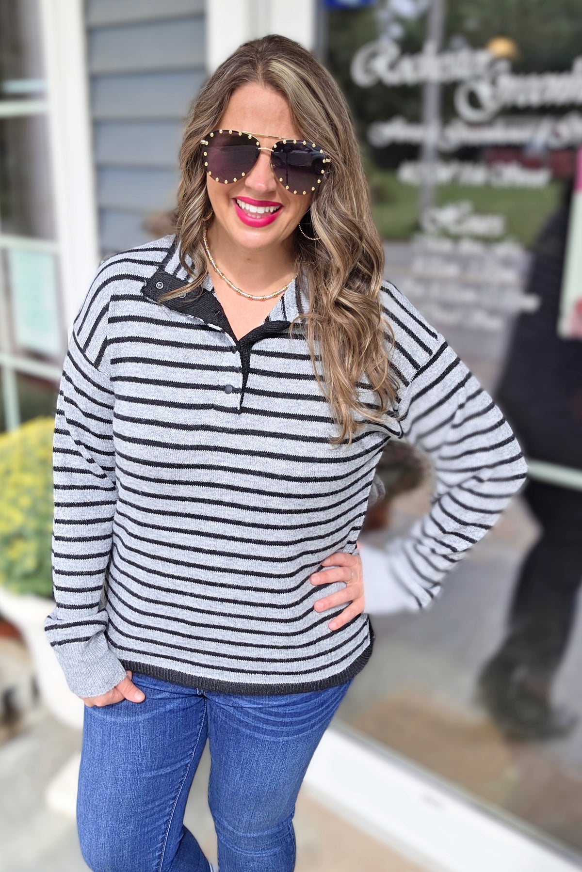 GREY/BLACK STRIPED QUARTER SNAP SWEATER