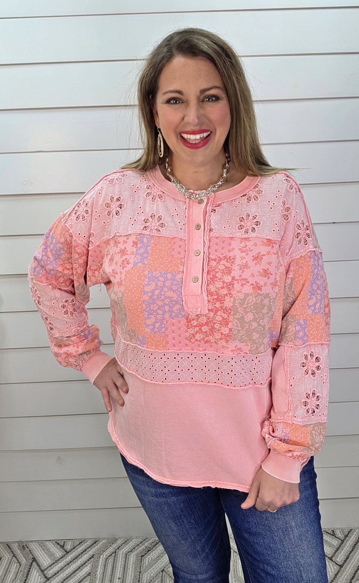 COTTON CANDY FLORAL/LACE CONTRAST OVERSIZED TOP