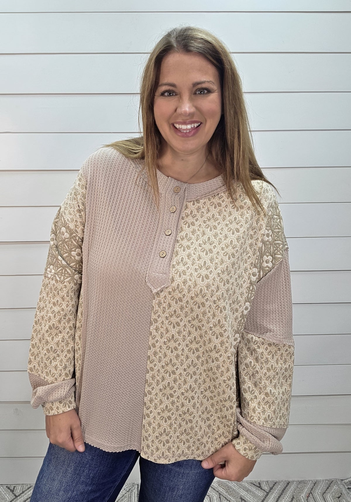 LATTE WAFFLE/FLORAL CONTRAST KNIT TOP W/ BUTTON NECKLINE - OVERSIZED