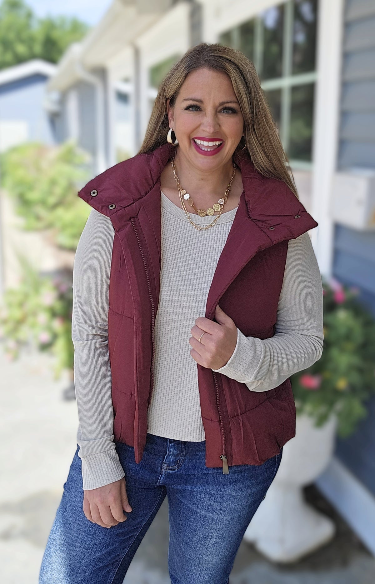 BURGUDY SOLID ZIP UP PUFF VEST