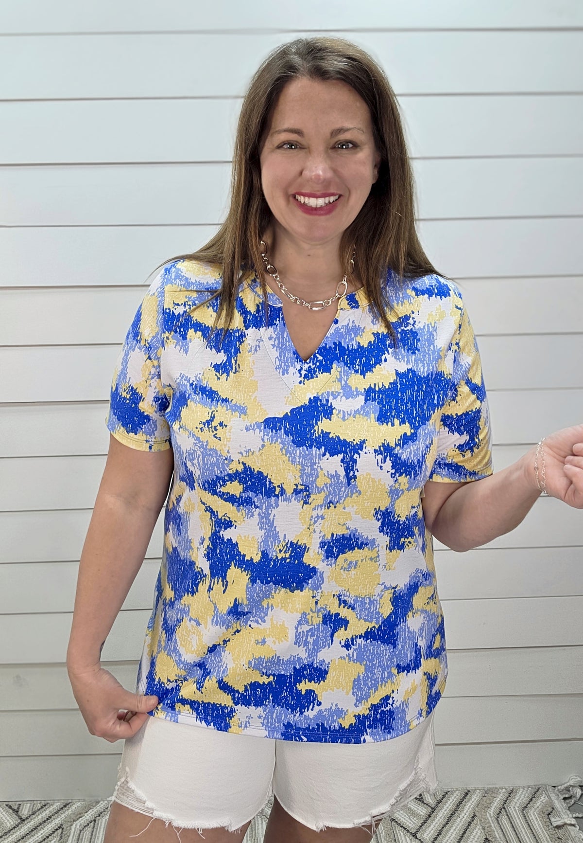 BLUE/YELLOW/WHITE KNIT. VNECK TOP