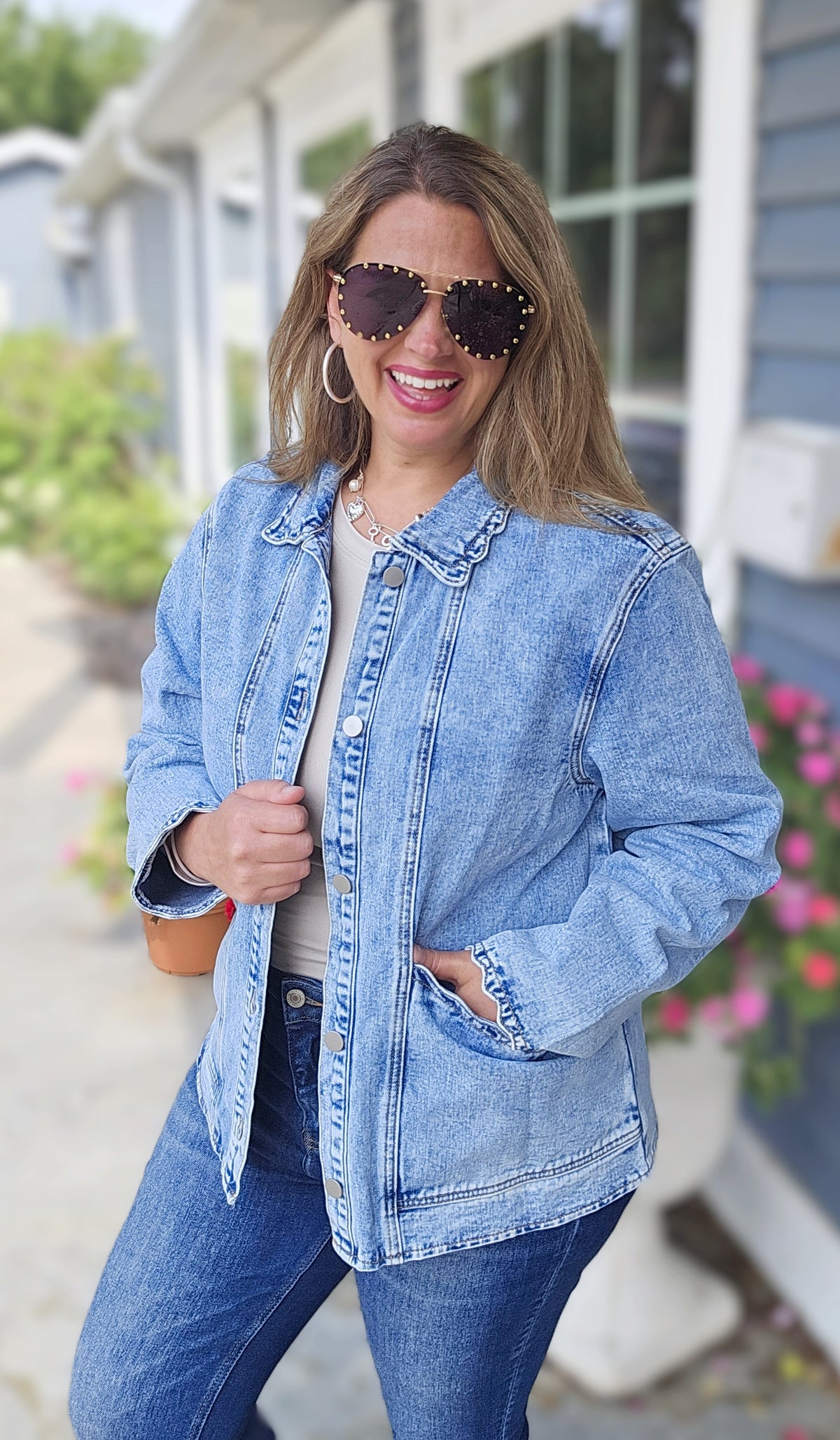 DENIM SCALLOPED TRIM BUTTON UP JACKET