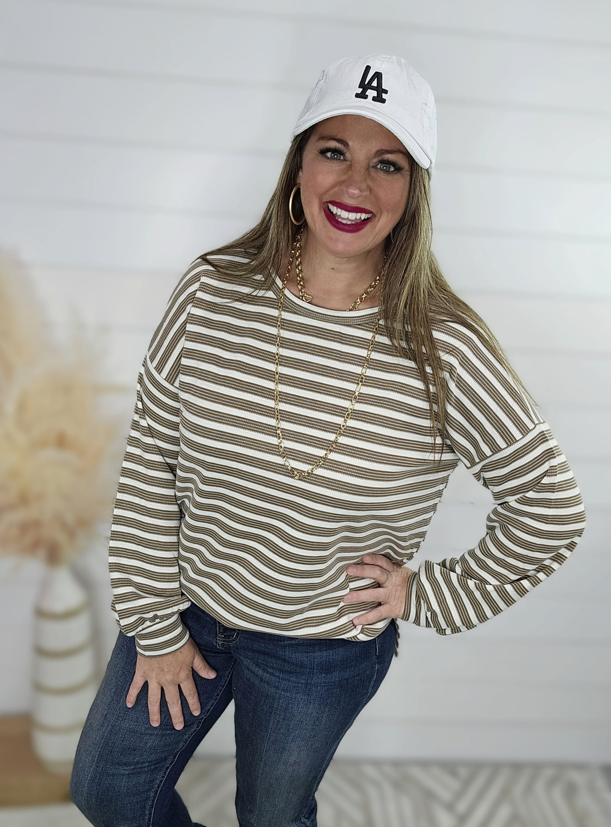 DK MOCHA STRIPED CREW NECK TOP