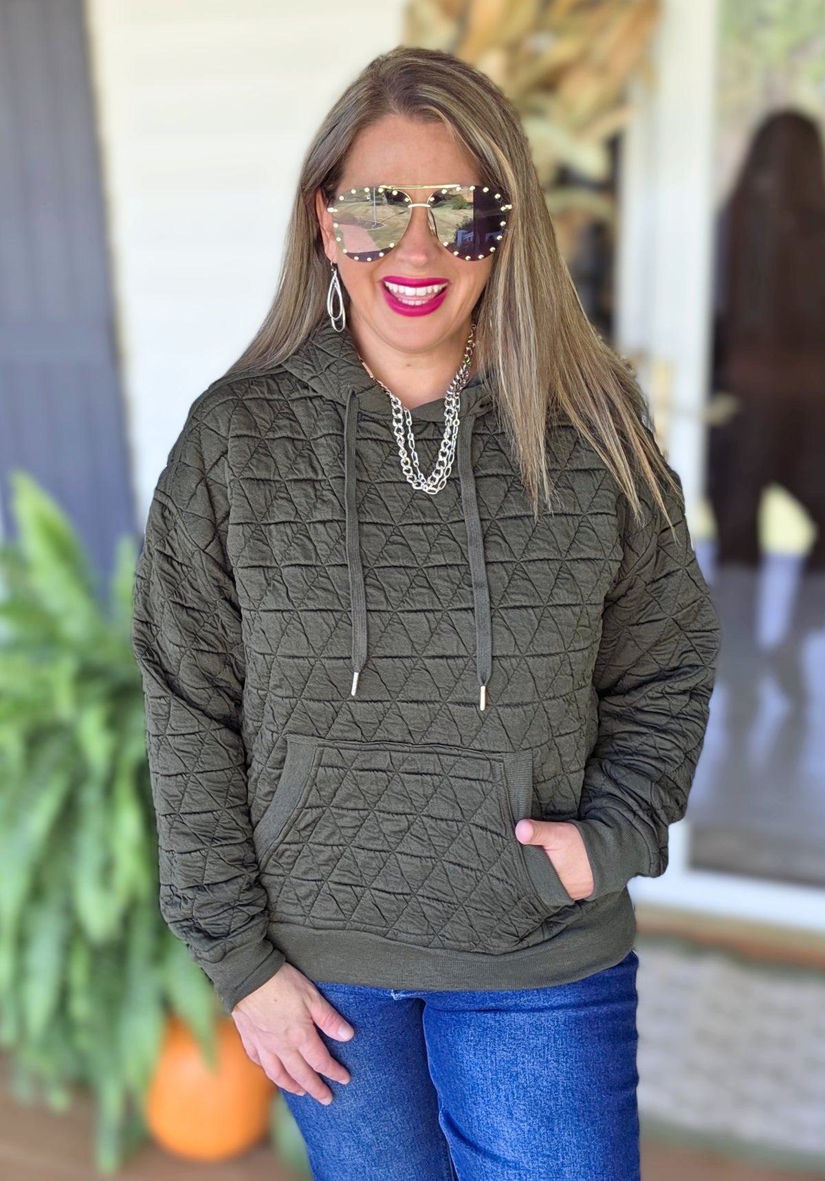 DARK OLIVE QUILTED HOODED PULLOVER