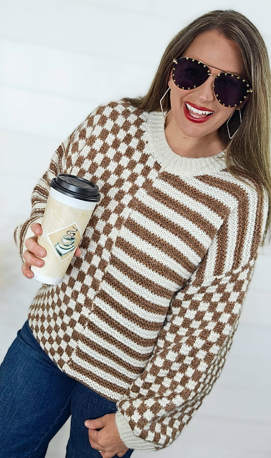 MOCHA CHECKERED CREW NECK SWEATER