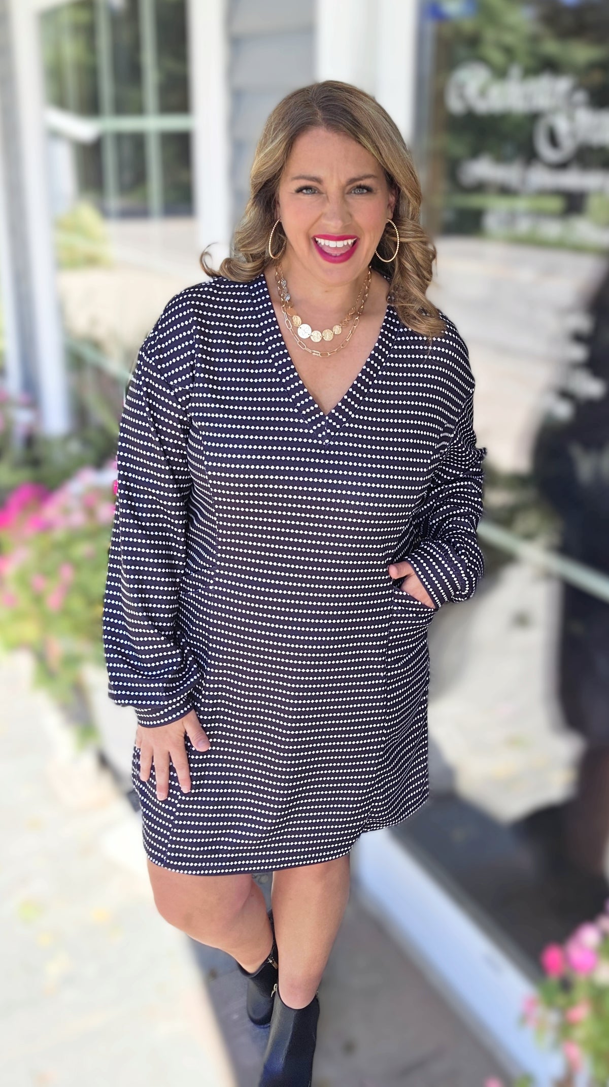 BLACK STRIPED V NECK LONG SLEEVE DRESS