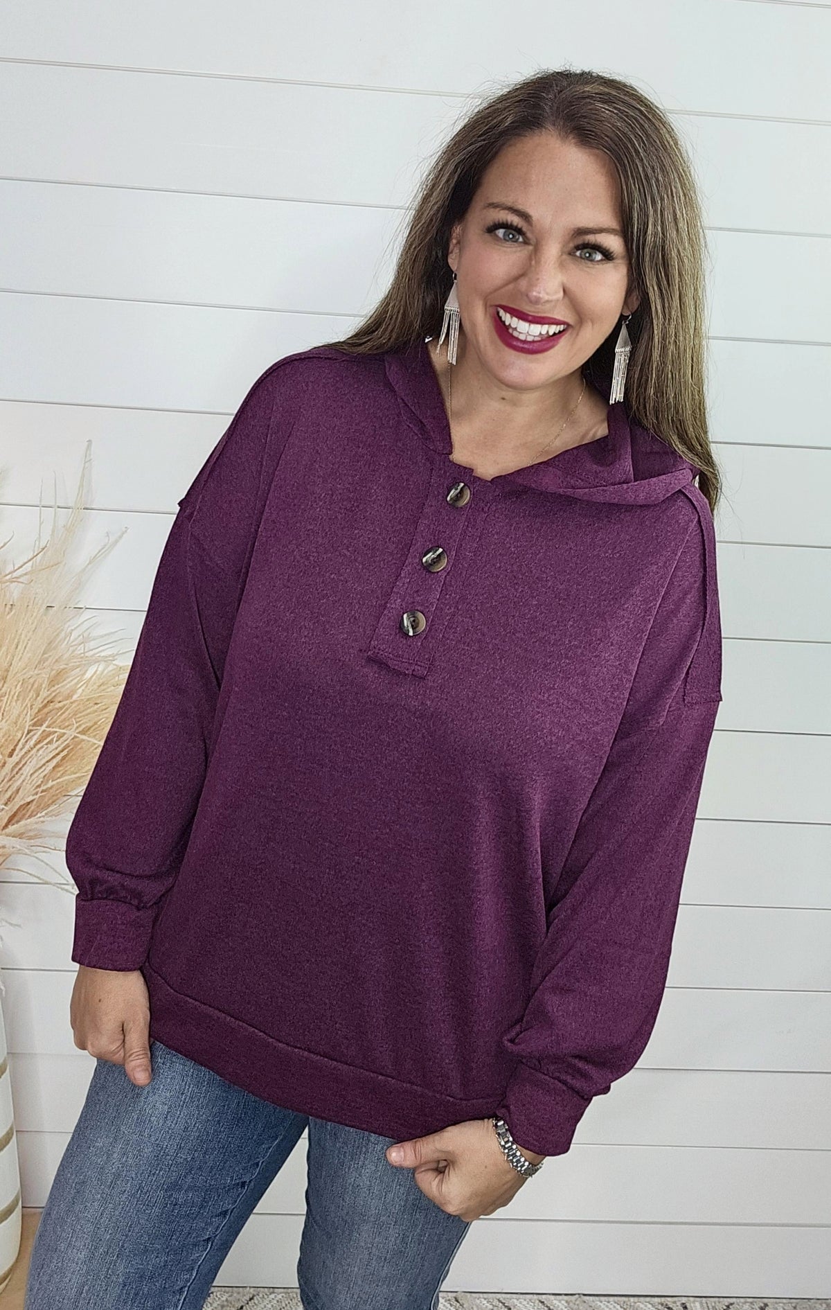 HEATHERED MAGENTA LIGHT WEIGHT BUTTON TRIM HOODIE