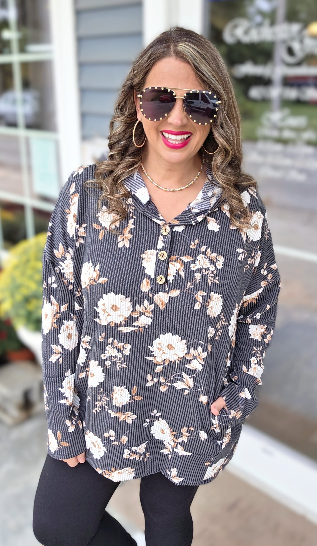 BLACK/FLORAL RAISED RIBBED OVERSIZED HOODED TOP