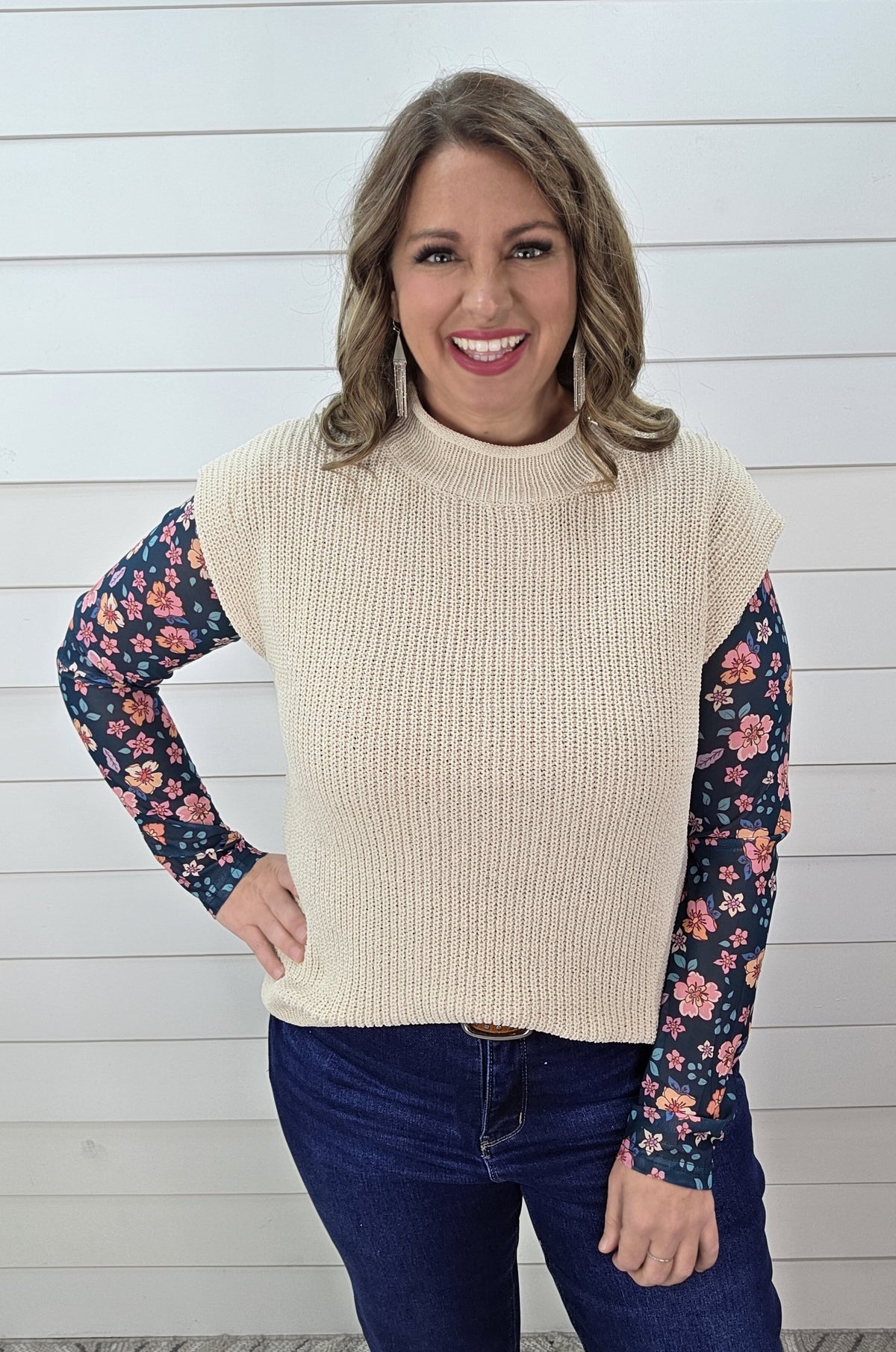 ECRU KNIT CREW NECK SWEATER VEST