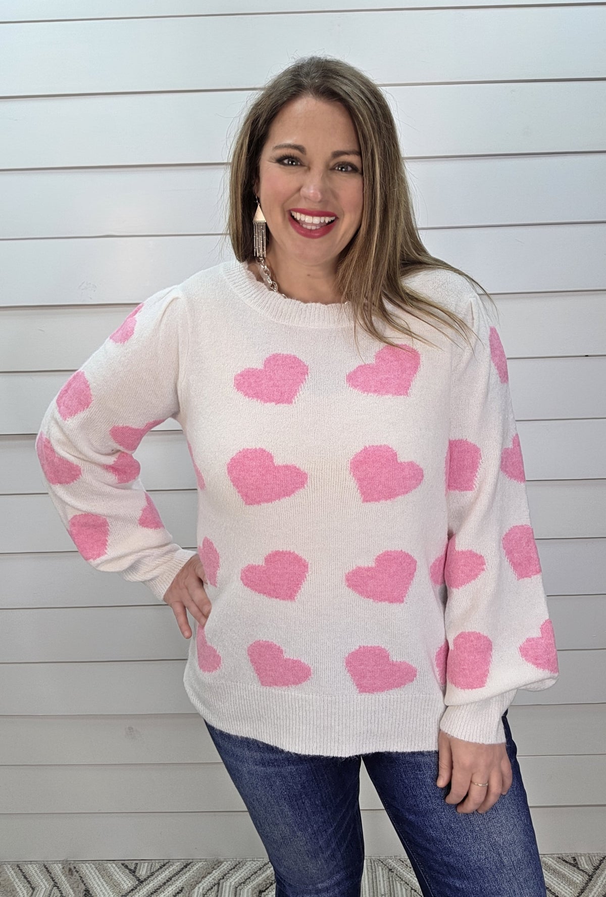 WHITE/PINK HEART SWEATER WITH SCALLOPED NECKLINE