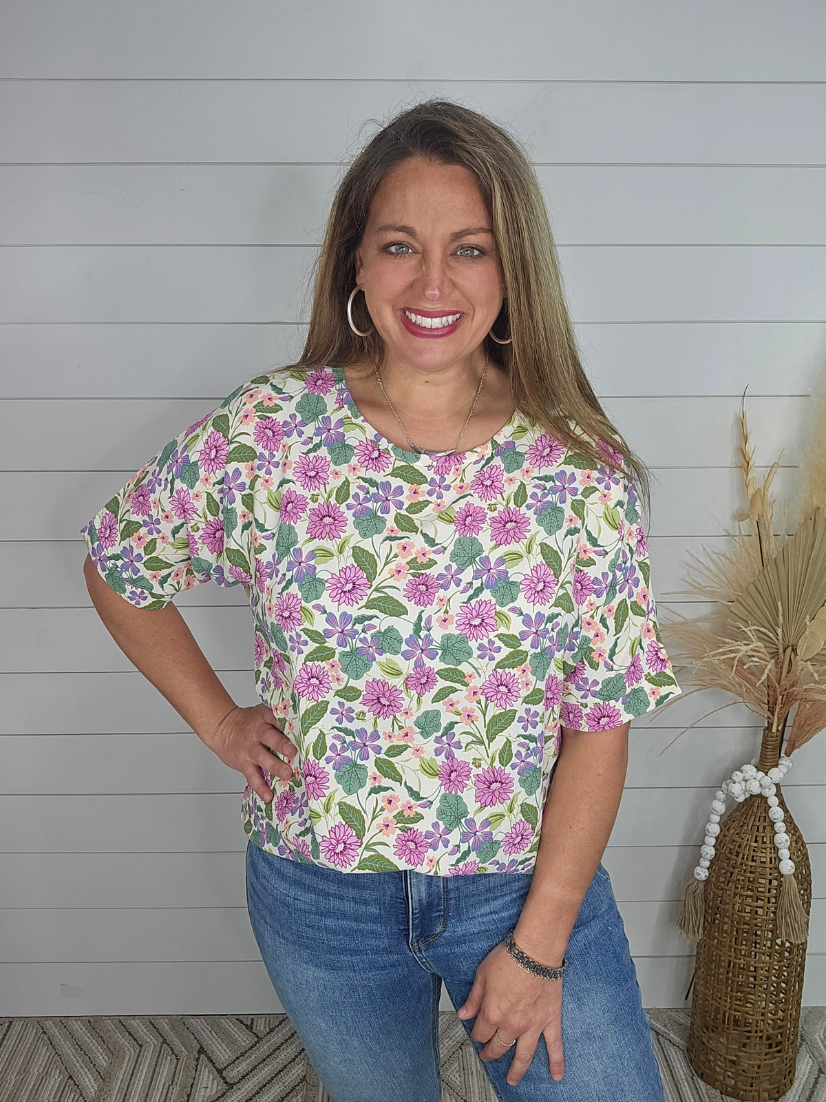 IVORY/PURPLE FLORAL TOP