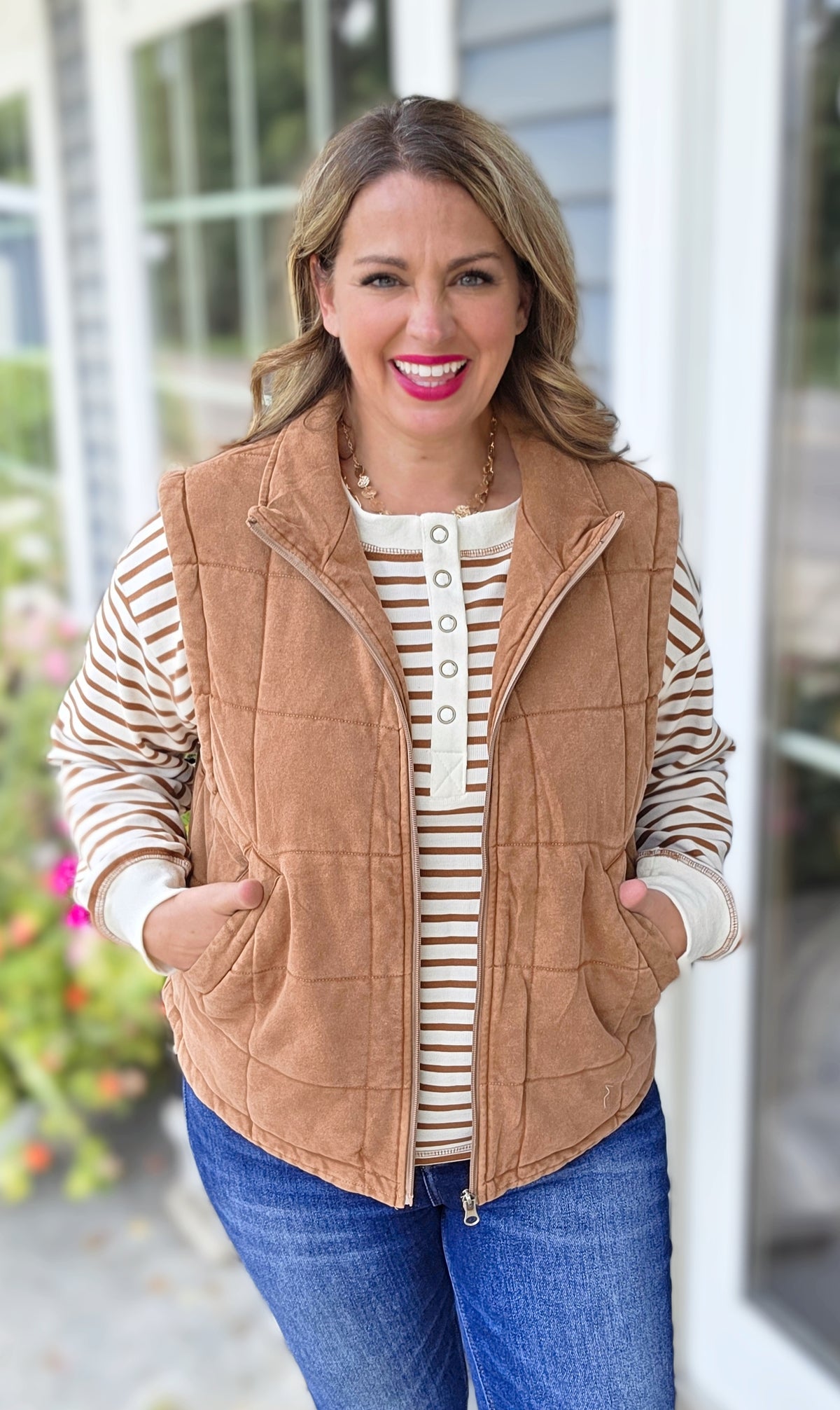 MINERAL WASH ULTRA SOFT QUILTED VEST - BROWN